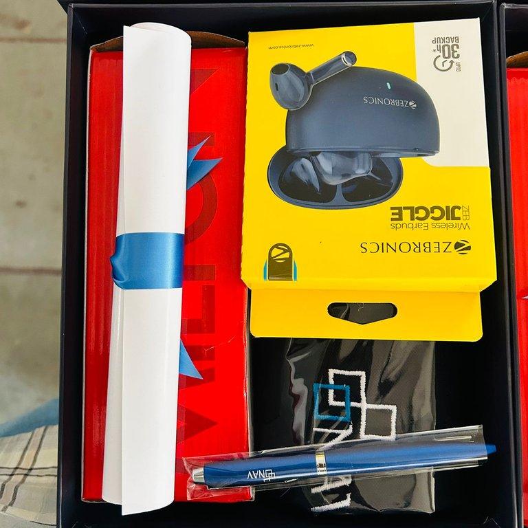 Bombay Shaving Company Hamper — Trove Momentz